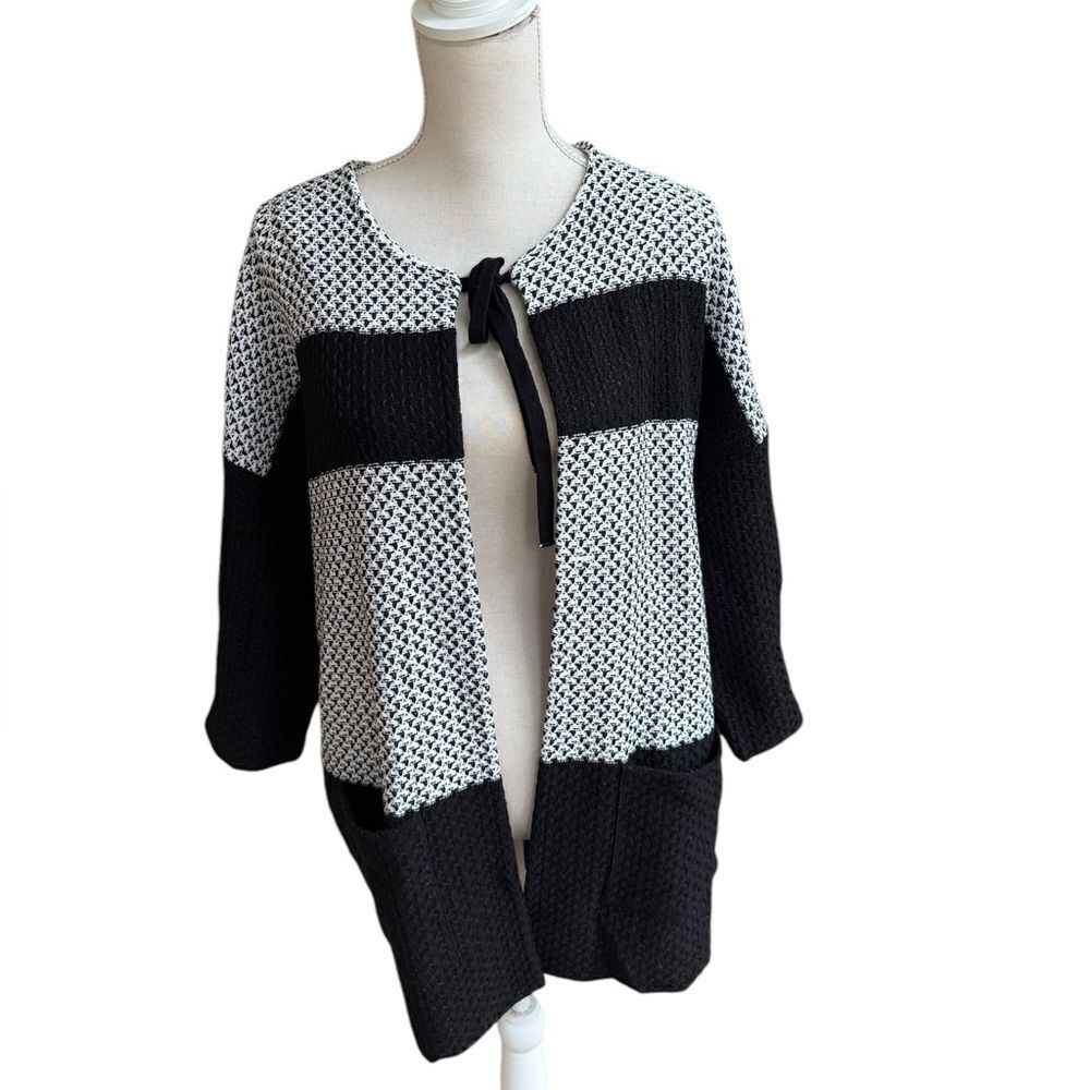 St. John Black White Knit Open Cardigan Sweater M